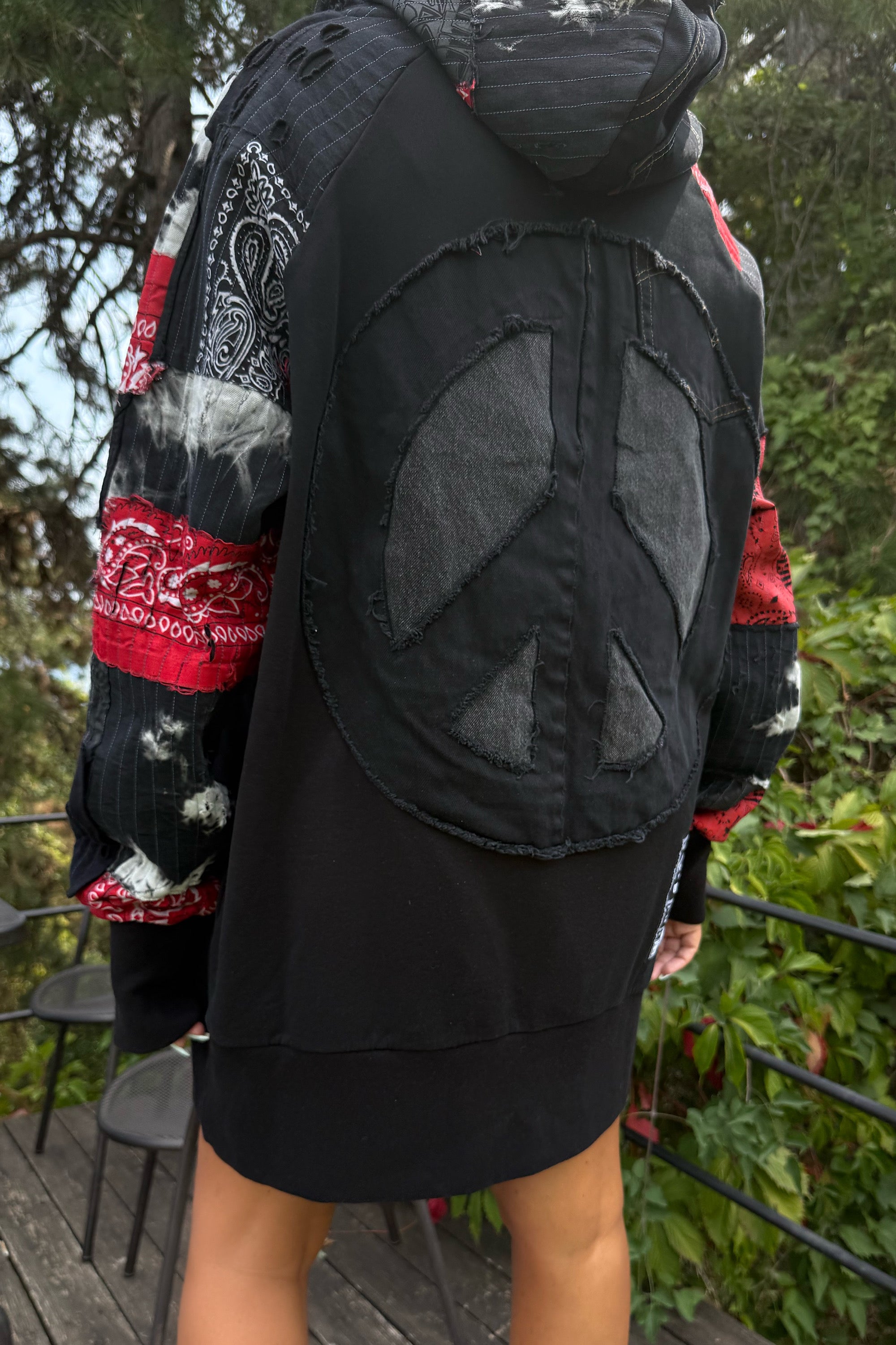 VINTAGE HOODIE