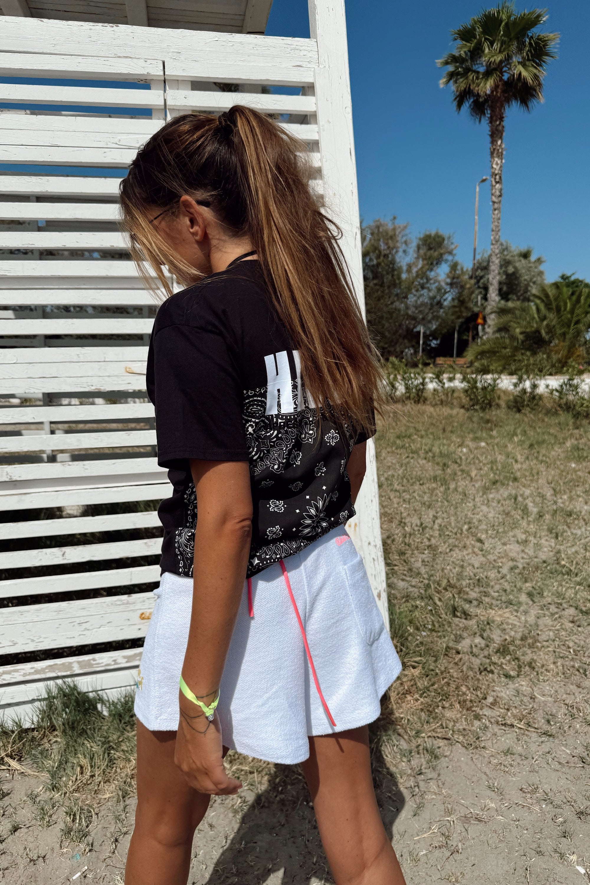 BETH TEE