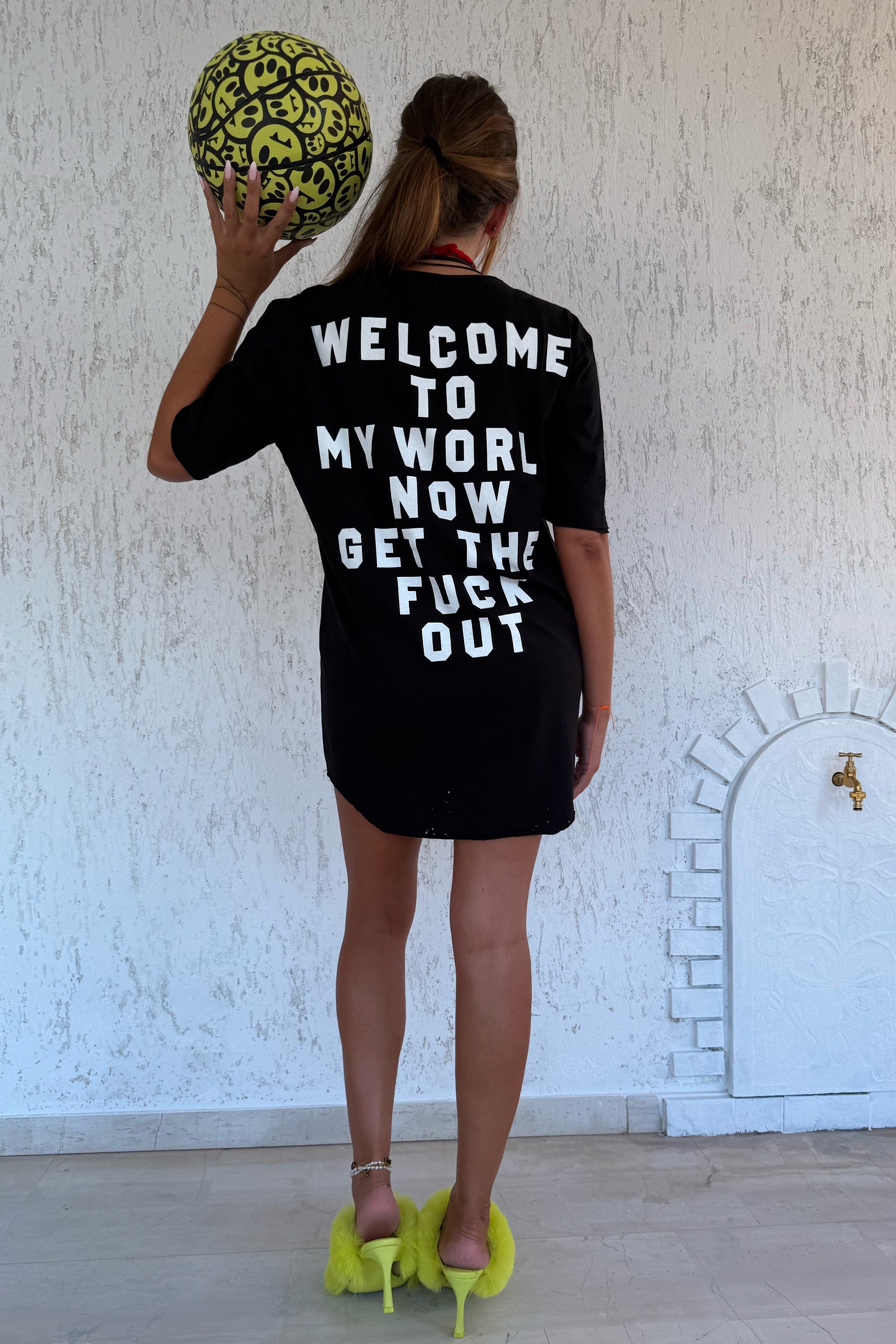 NEVER DIE TEE