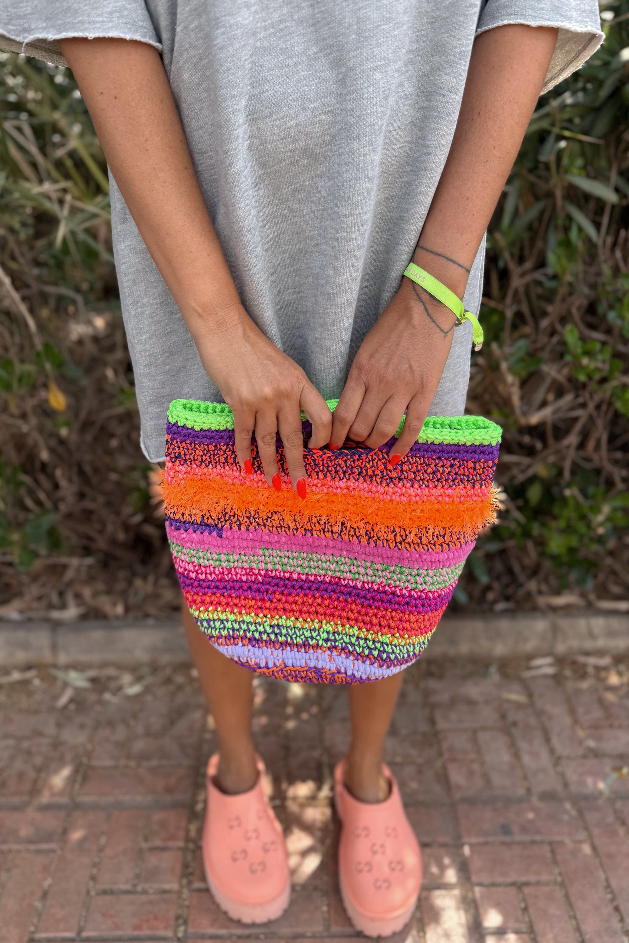 HAND KNITTED ROOMY BAG