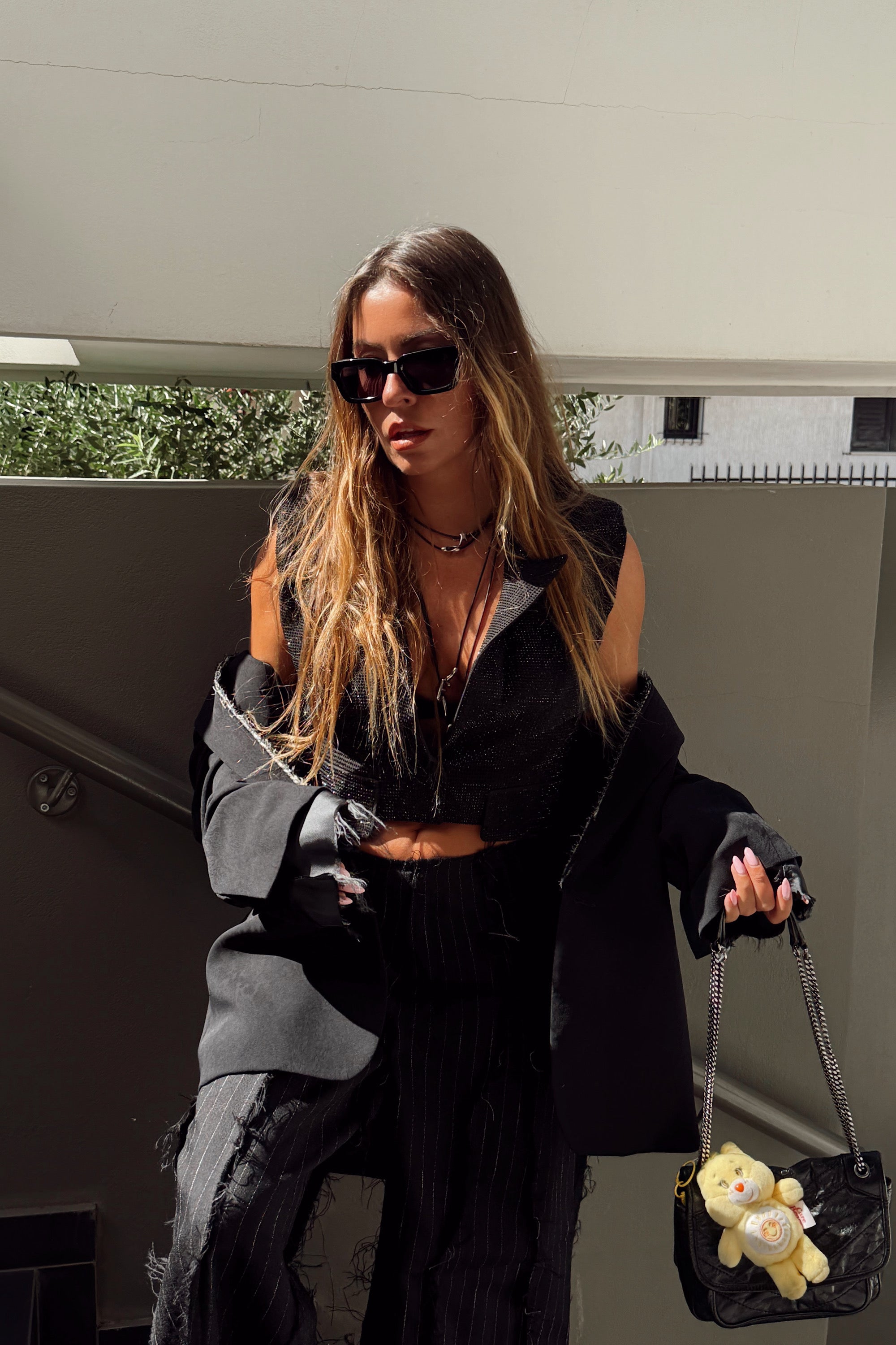 SUNGLASSES 01