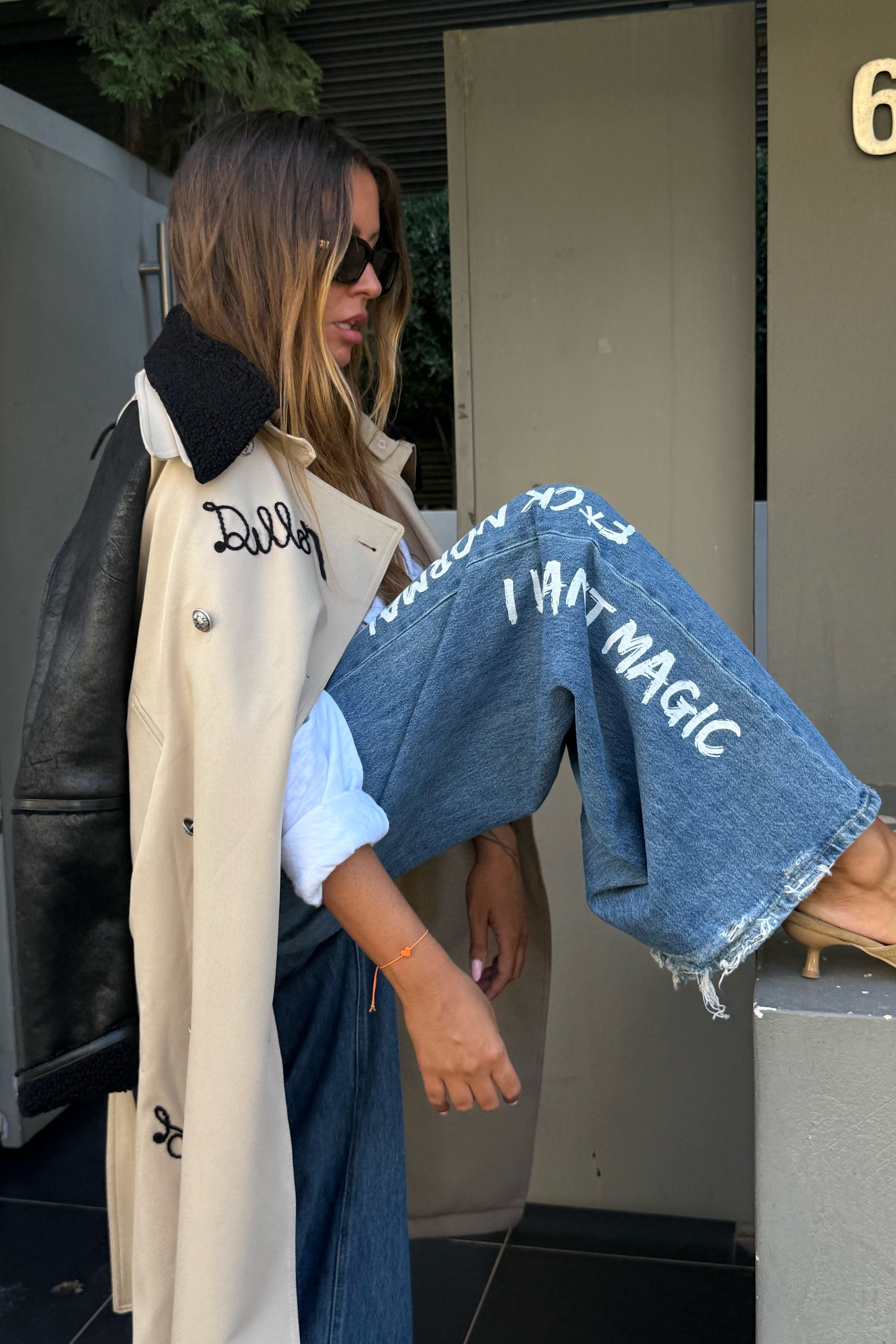 TRENCH RICAMO