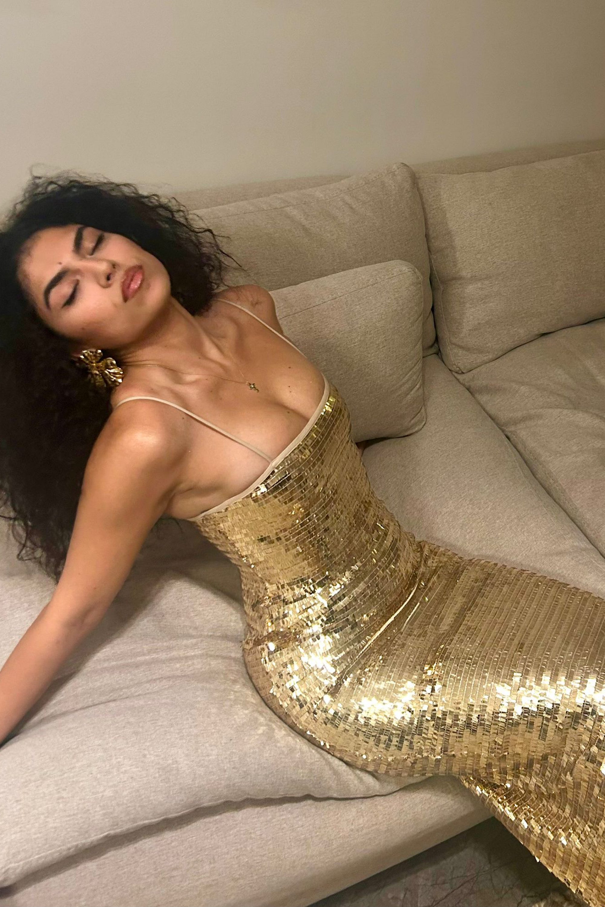 KERRIE SEQUIN MAXI DRESS - GOLD - XS KERRIE SEQUIN MAXI DRESS - GOLD - XS