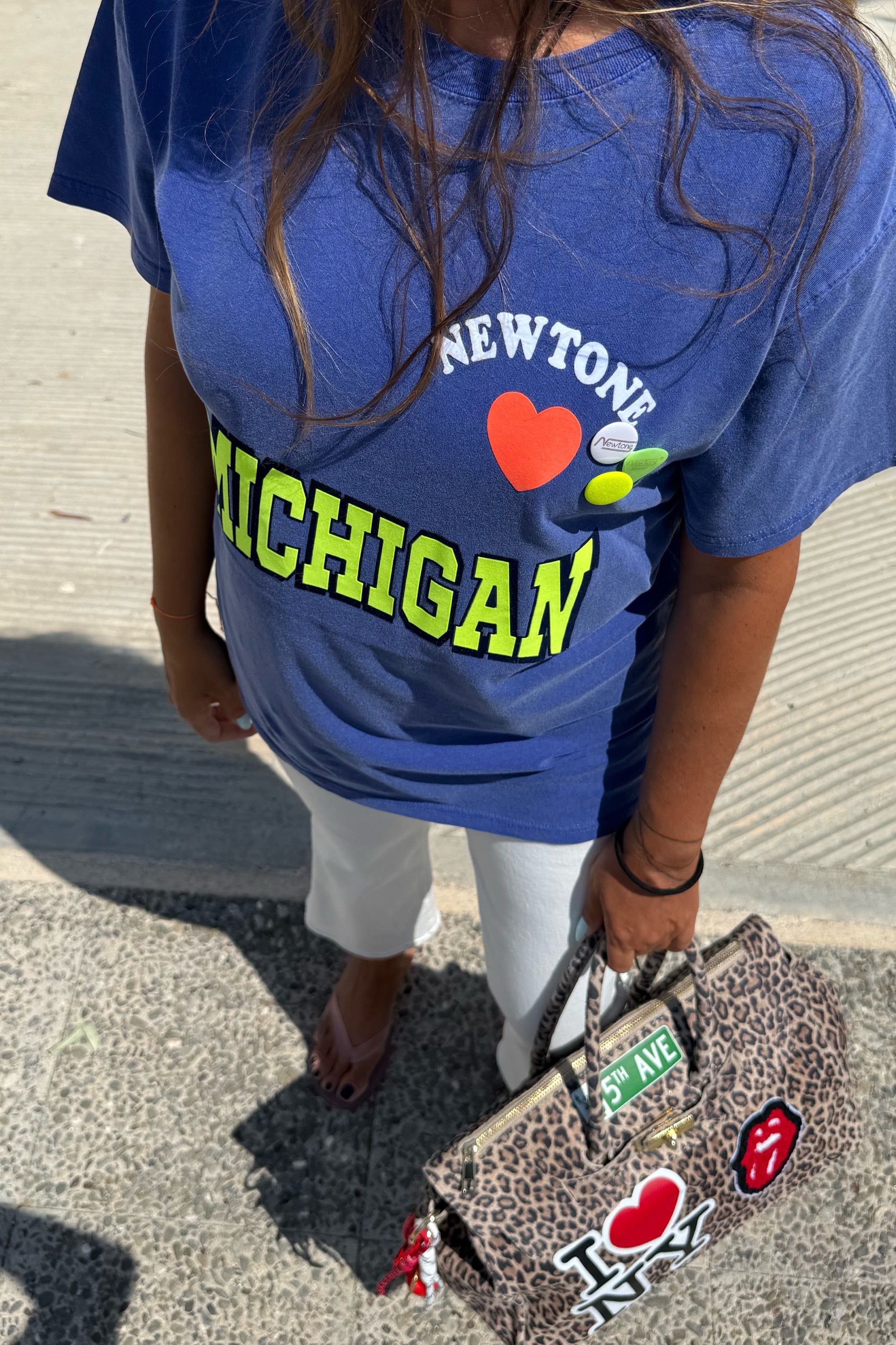 TRUCKER NWTLOVE TEE