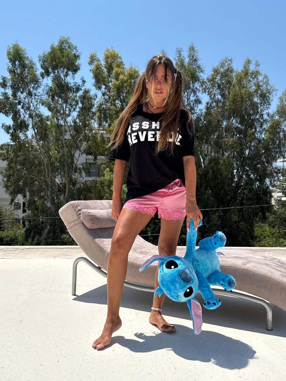 NEVER DIE TEE