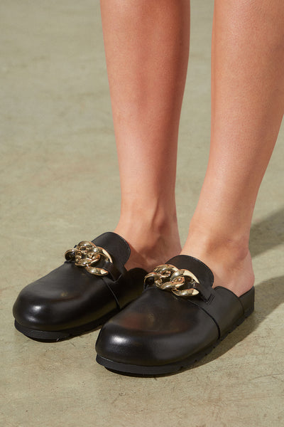 BLACK LEATHER CLOG 1