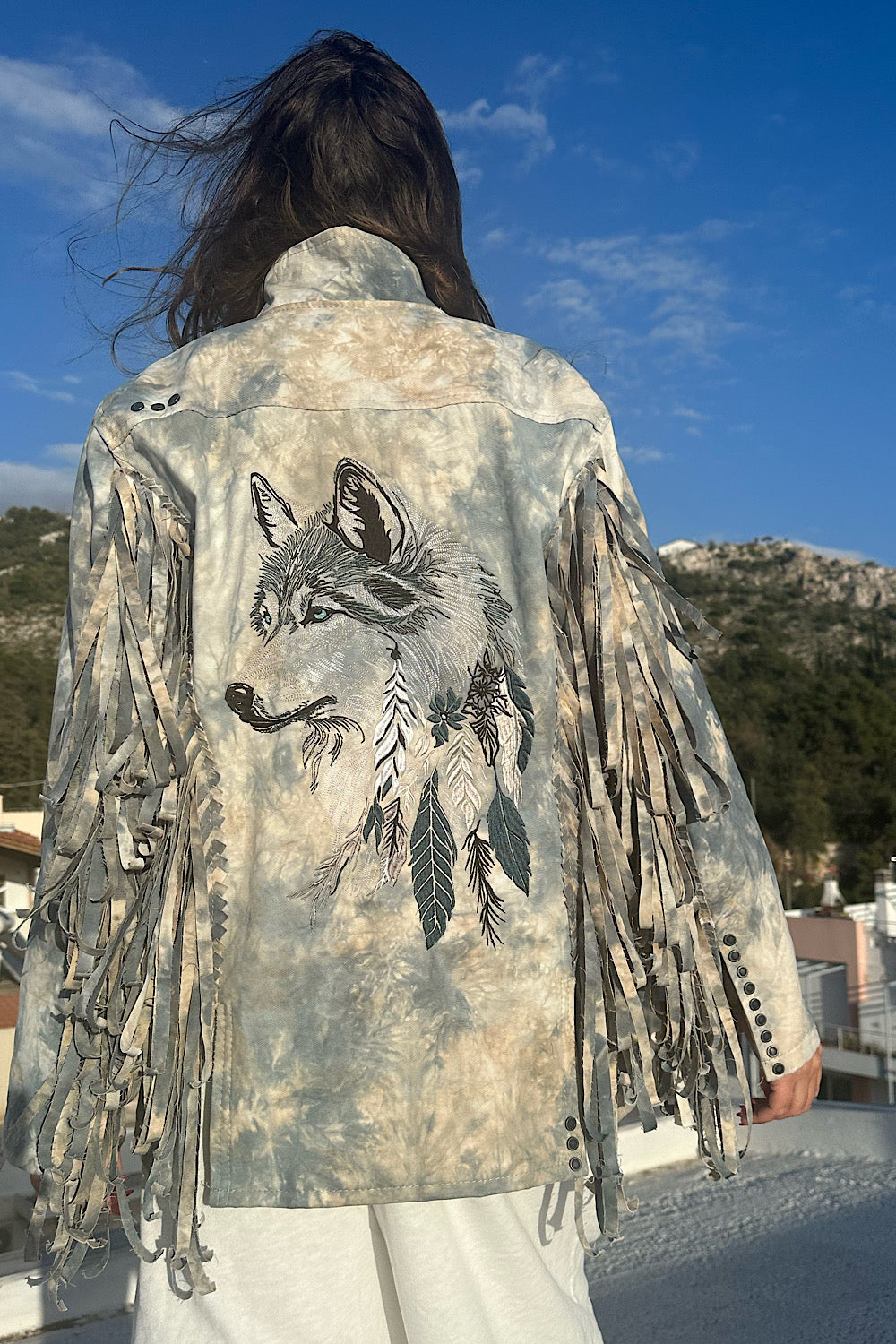 THE WOLF JACKET 2